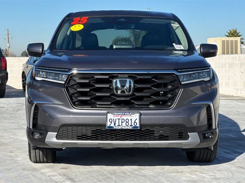 Used 2025 Honda Pilot EX-L image 8