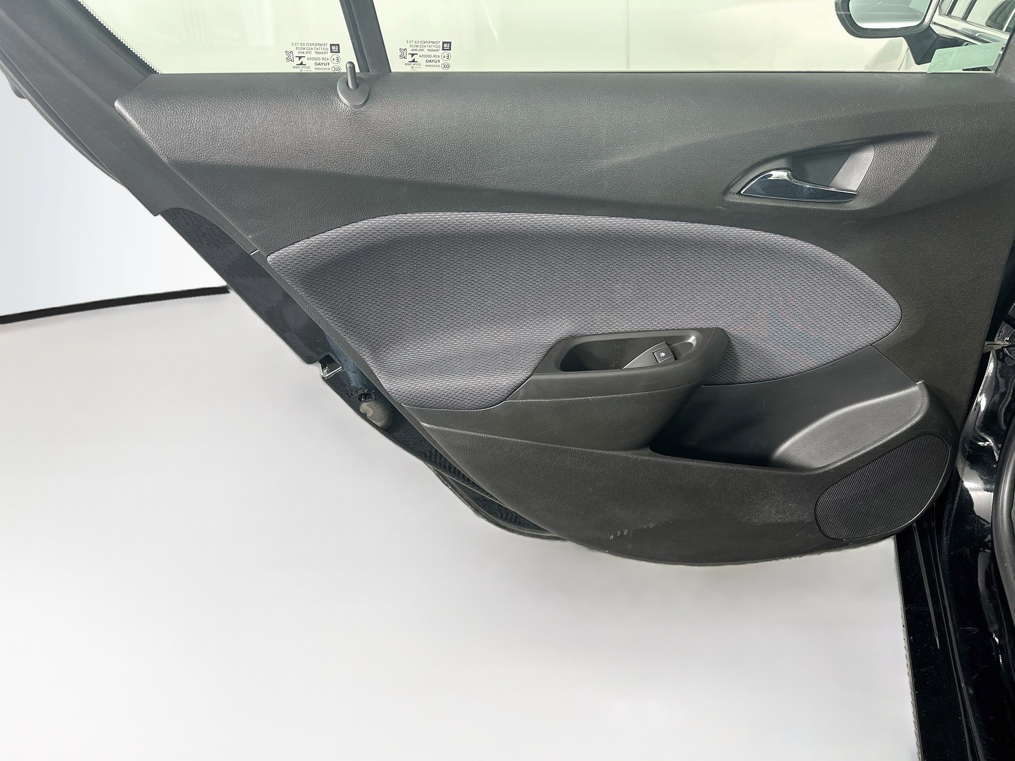 Used 2018 Chevrolet Cruze LT w/ Convenience Package FWD image 25