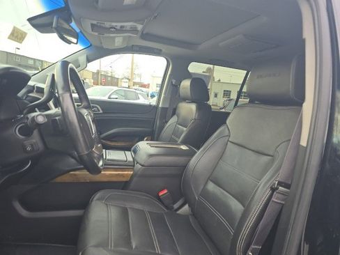 Used 2016 GMC Yukon XL Denali w/ Open Road Package image 22