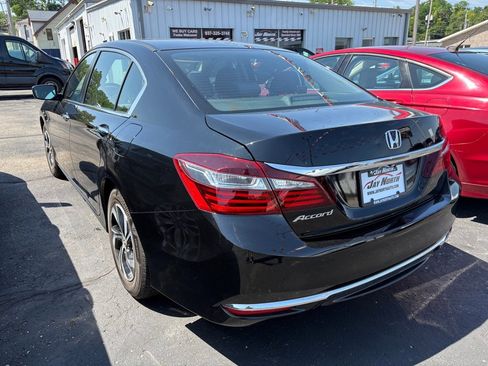 Used 2016 Honda Accord LX image 4