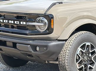 New 2026 Ford Bronco Outer Banks AWD/4WD video 2