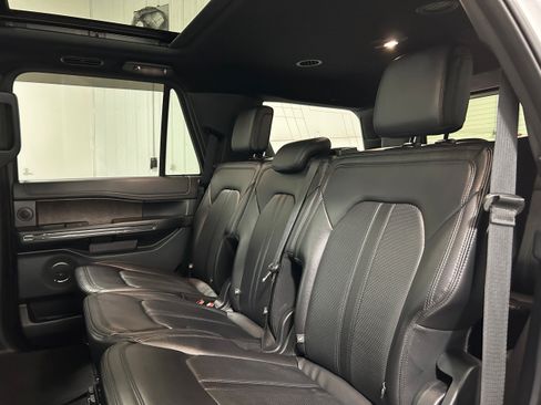 Used 2021 Ford Expedition Limited AWD/4WD image 30