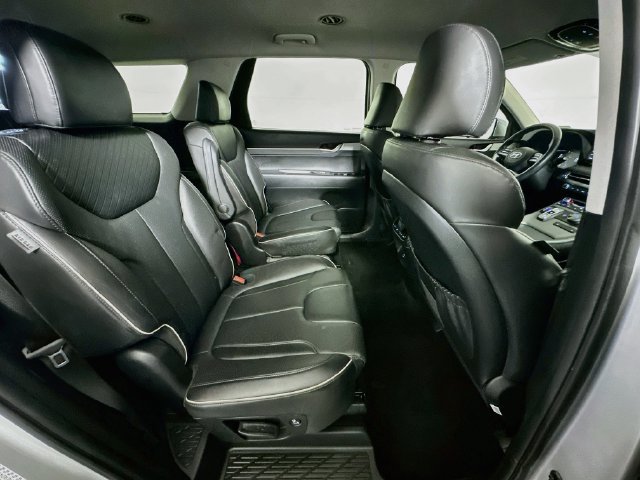 Used 2024 Hyundai Palisade SEL FWD image 29