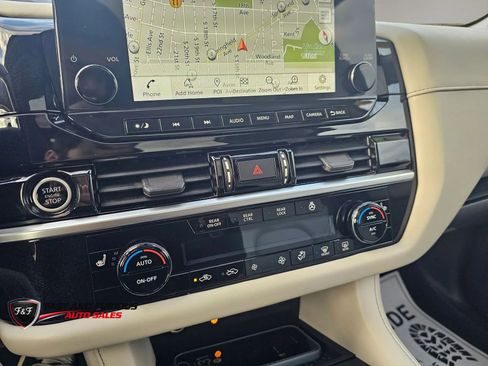 Used 2022 Nissan Pathfinder SL w/ SL Premium Package AWD/4WD image 27