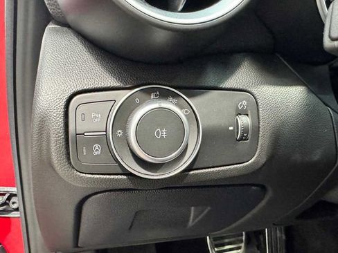 Used 2020 Alfa Romeo Giulia w/ Quick Order Package 22K Sport RWD image 20