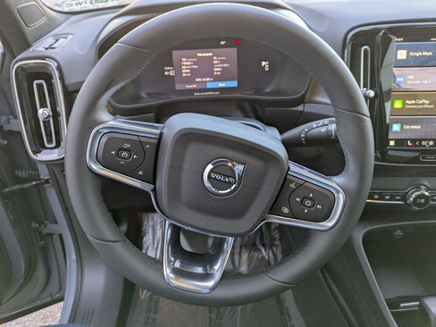 Certified 2023 Volvo XC40 Recharge Plus image 16