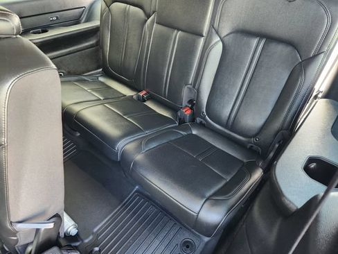 Used 2024 Jeep Wagoneer 4WD w/ Convenience Group I image 31
