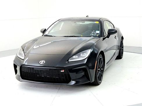 New 2026 Toyota GR86 Premium w/ Performance Package RWD image 2