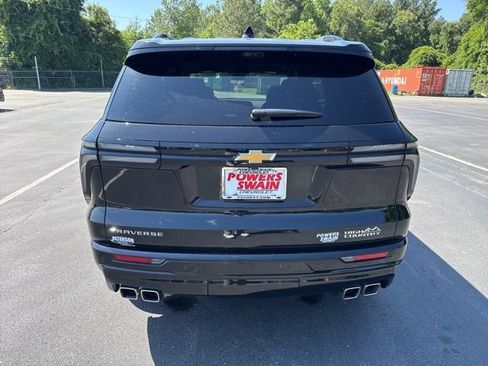 Used 2026 Chevrolet Traverse High Country FWD image 4