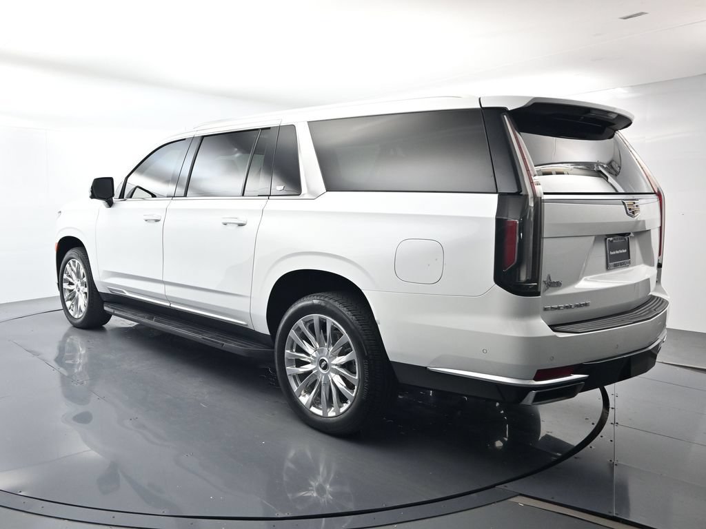 Used 2023 Cadillac Escalade ESV Premium Luxury AWD/4WD image 3