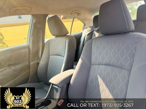 Used 2026 Toyota Corolla LE FWD image 17
