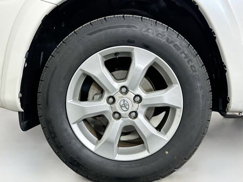 Used 2010 Toyota RAV4 Limited image 11