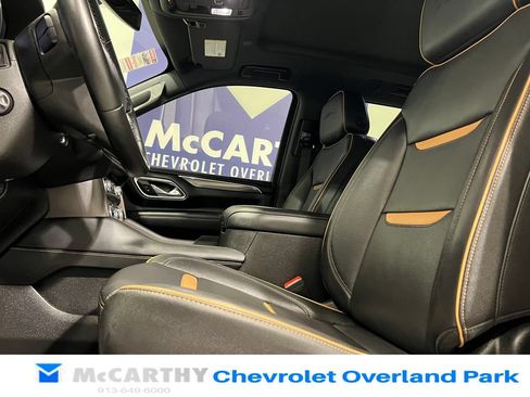 Used 2023 GMC Yukon XL AT4 w/ Technology Package AWD/4WD image 27