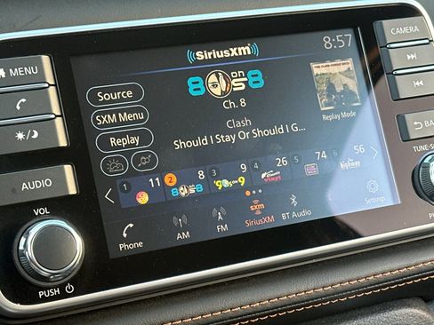 Used 2020 Nissan Kicks SR w/ SR Premium Package FWD image 18