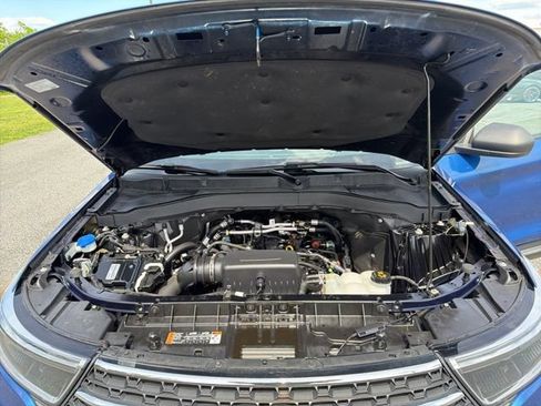 Used 2022 Ford Explorer XLT AWD/4WD image 23