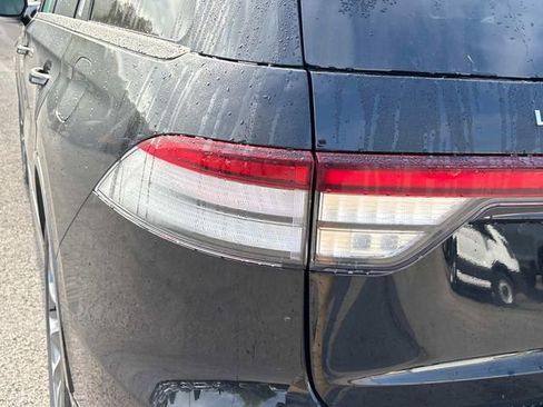 New 2025 Lincoln Aviator AWD w/ Jet Appearance Package image 12