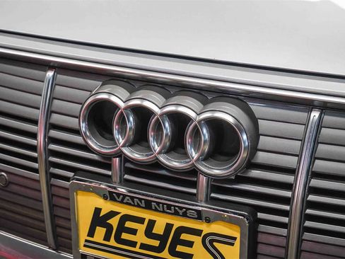 Used 2023 Audi e-tron Premium image 8