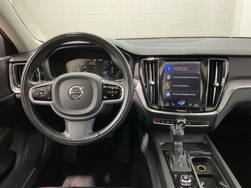Used 2020 Volvo S60 T5 Momentum w/ Protection Package Premier FWD image 8
