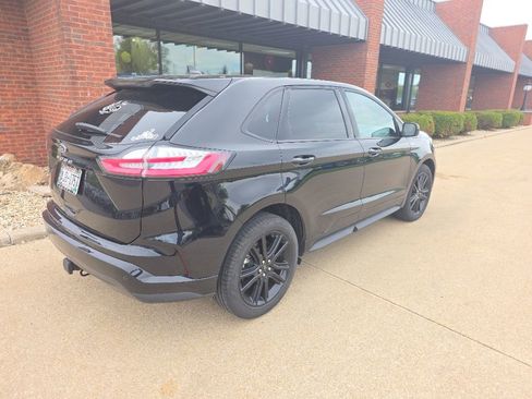 Certified 2023 Ford Edge ST-Line w/ Class II Trailer Tow Package AWD/4WD image 3