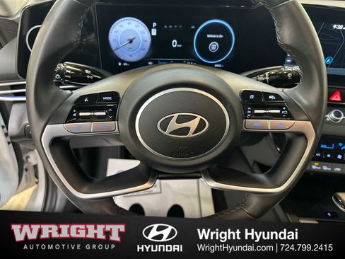 Certified 2025 Hyundai Elantra SEL FWD image 20