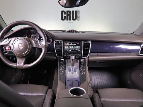 Used 2014 Porsche Panamera 4 image 33