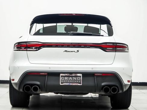 Used 2023 Porsche Macan S AWD/4WD image 16