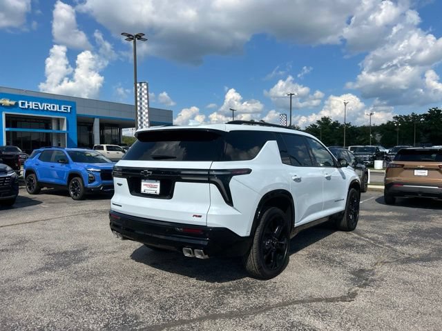 New 2027 Chevrolet Traverse RS FWD image 3