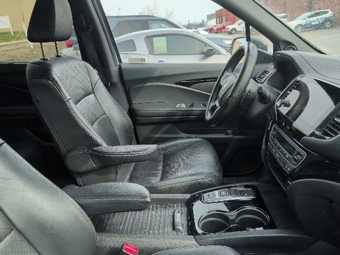 Used 2019 Honda Passport Touring image 4