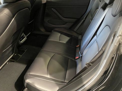 Used 2017 Tesla Model 3 Long Range image 9