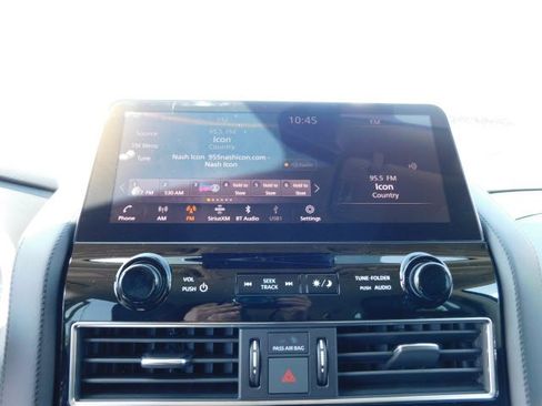 Certified 2021 Nissan Armada SV w/ SV Appearance Package image 8