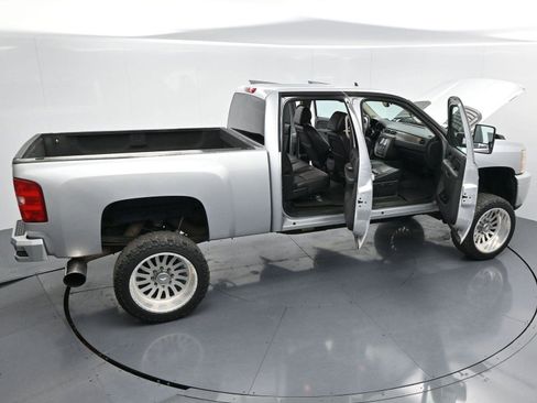 Used 2013 Chevrolet Silverado 2500 LTZ w/ LTZ Plus Package image 38