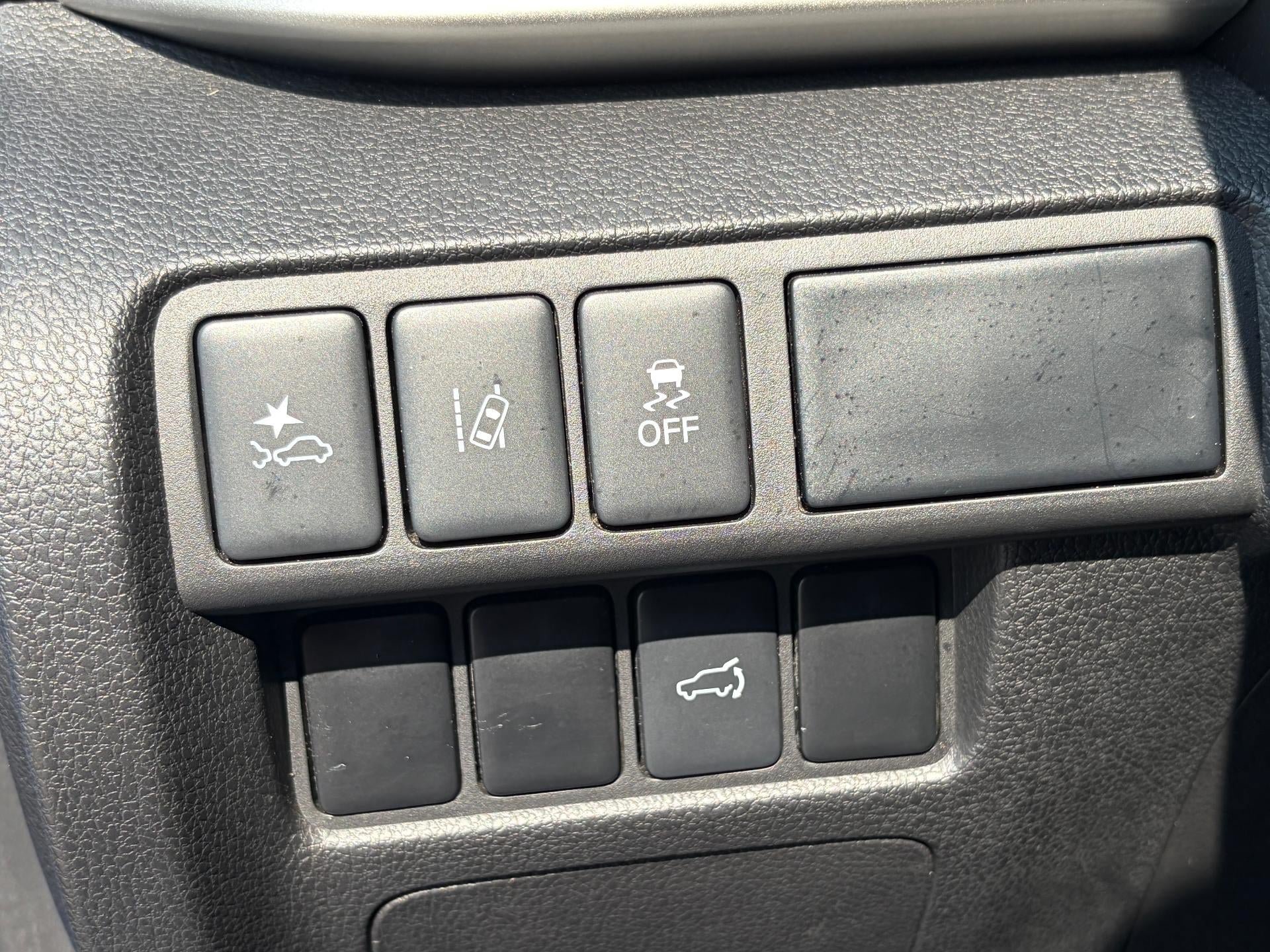 Used 2025 Mitsubishi Eclipse Cross SE AWD/4WD image 14