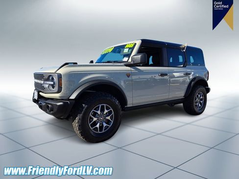 Certified 2025 Ford Bronco Badlands image 2