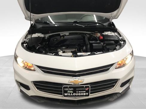 Used 2018 Chevrolet Malibu LS image 34