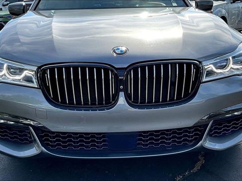 Used 2018 BMW 750i image 35