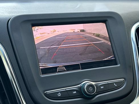 Used 2024 Chevrolet Equinox LT FWD image 20
