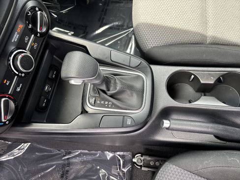 Used 2025 Kia Soul LX FWD image 20