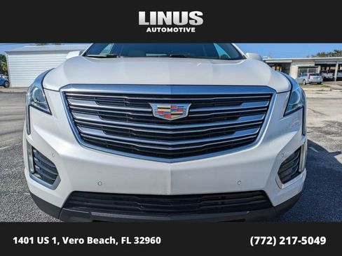 Used 2018 Cadillac XT5 Luxury w/ Driver Awareness Package image 9