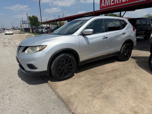 Used 2015 Nissan Rogue S AWD/4WD image 17
