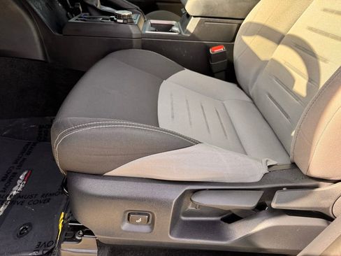 Used 2024 Toyota Tacoma TRD Sport image 36