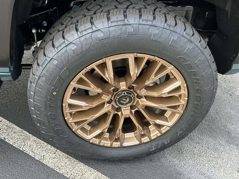 New 2026 Toyota 4Runner TRD Off-Road Premium AWD/4WD image 11