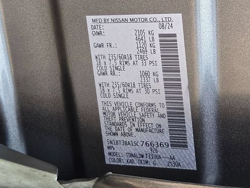 Used 2025 Nissan Rogue SV FWD image 62
