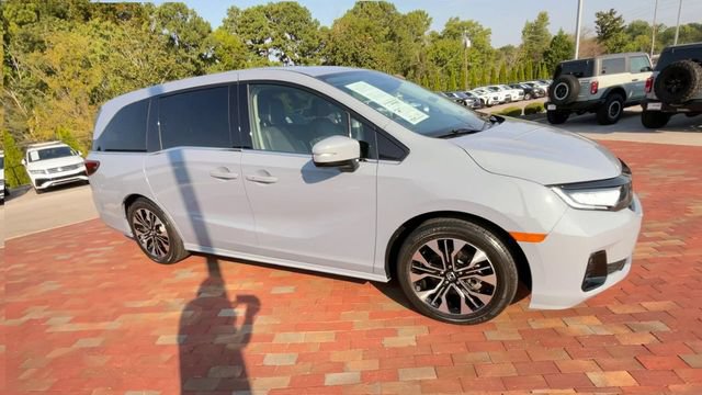 Certified 2025 Honda Odyssey Elite image 3
