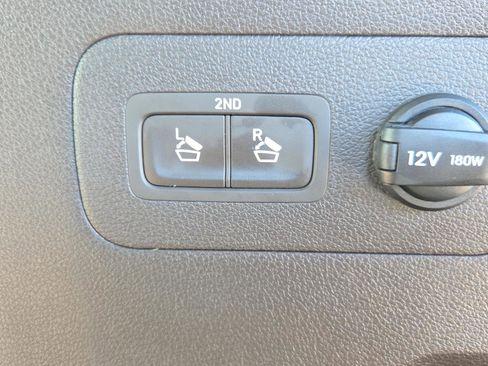 Used 2020 Hyundai Santa Fe Limited image 18