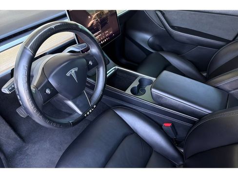 Used 2022 Tesla Model Y Long Range AWD/4WD image 10