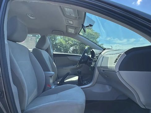 Used 2013 Toyota Corolla L FWD image 24