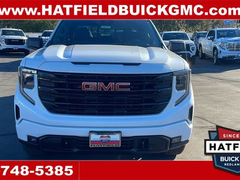 New 2026 GMC Sierra 1500 Elevation image 8