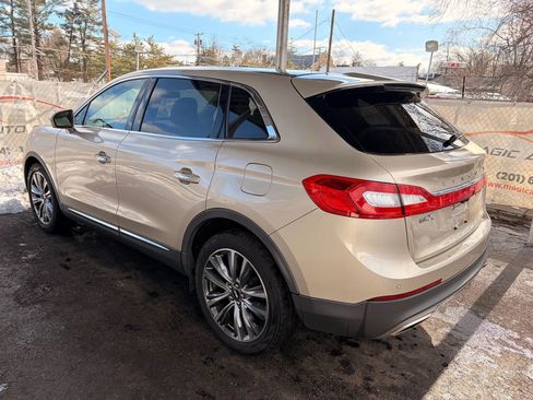 Used 2017 Lincoln MKX Reserve w/ Lincoln MKX Climate Package image 13