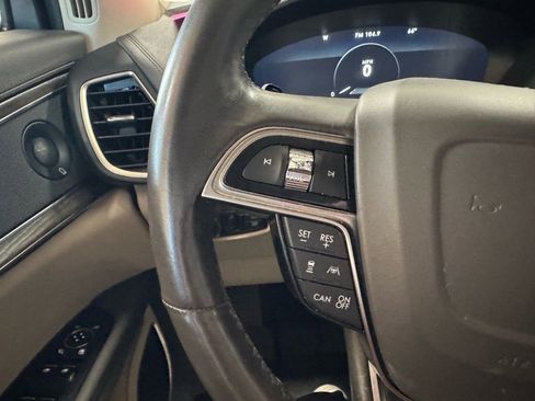 Used 2020 Lincoln Nautilus Reserve w/ Equipment Group 201A image 32