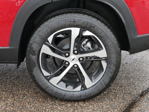 New 2026 Chevrolet Trax RS w/ Driver Confidence Package image 3